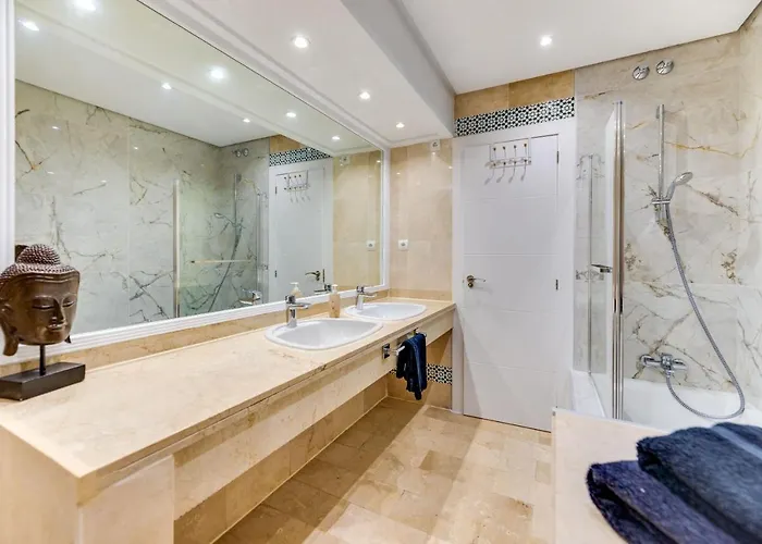 Beachside Puerto Banus Luxury Aprt3 Apartment Marbella