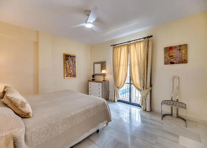 Beachside Puerto Banus Luxury Aprt3 Apartment *